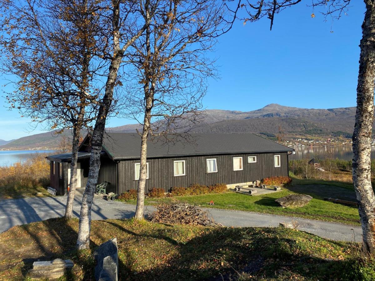 Skoghus Vandrarhem Silsand Exteriör bild