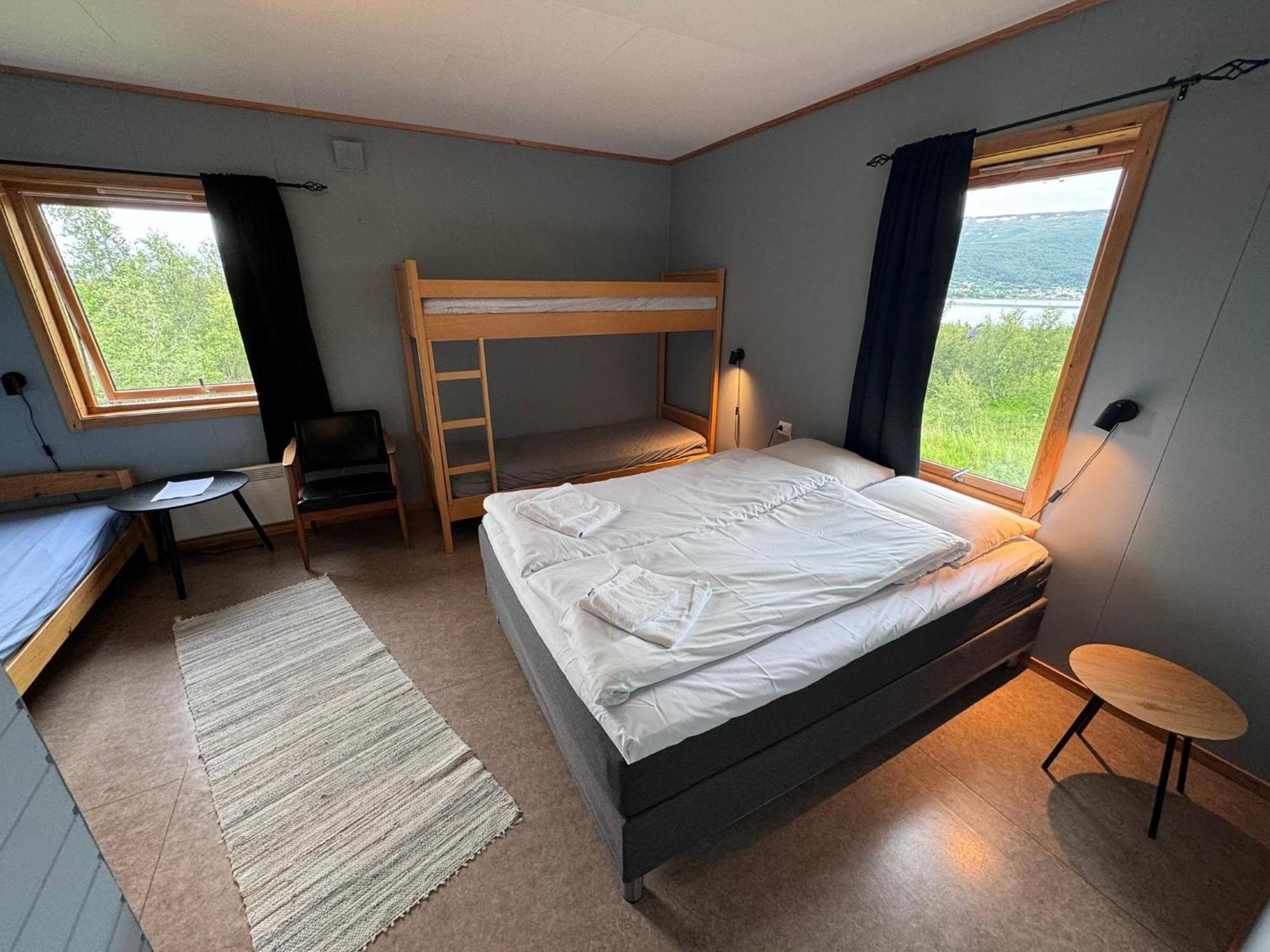 Skoghus Vandrarhem Silsand Exteriör bild